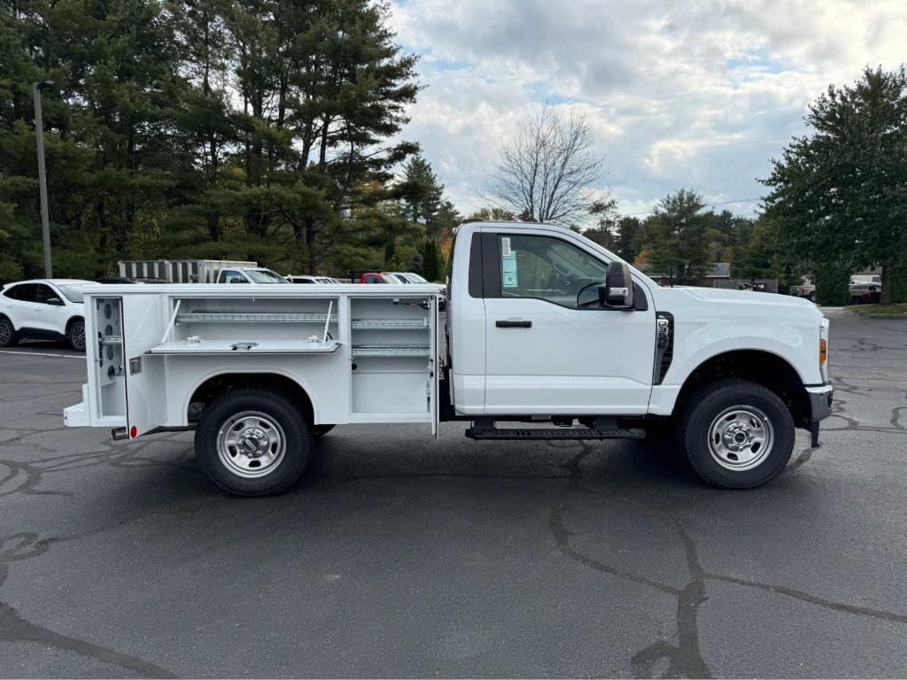 new 2024 Ford F-350 car, priced at $70,670