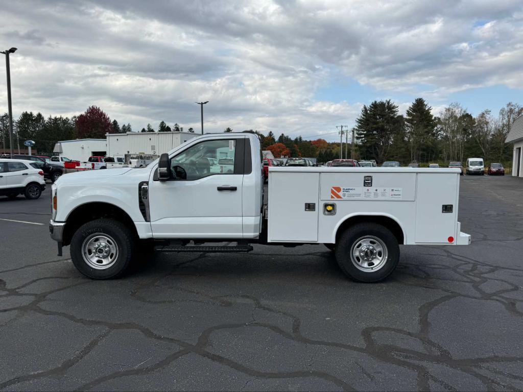 new 2024 Ford F-350 car, priced at $70,670