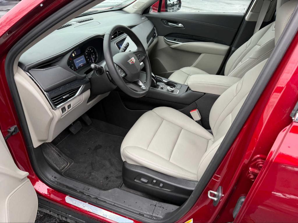 used 2023 Cadillac XT4 car, priced at $31,440