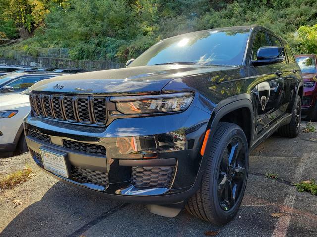 new 2025 Jeep Grand Cherokee L car, priced at $50,175