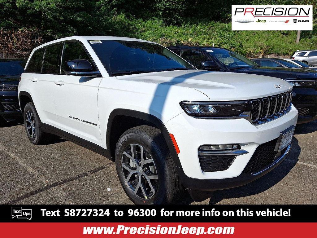 new 2025 Jeep Grand Cherokee car, priced at $49,415