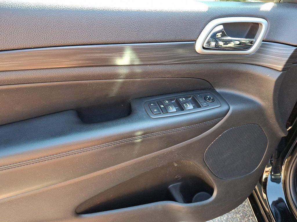 used 2020 Jeep Grand Cherokee car, priced at $22,540