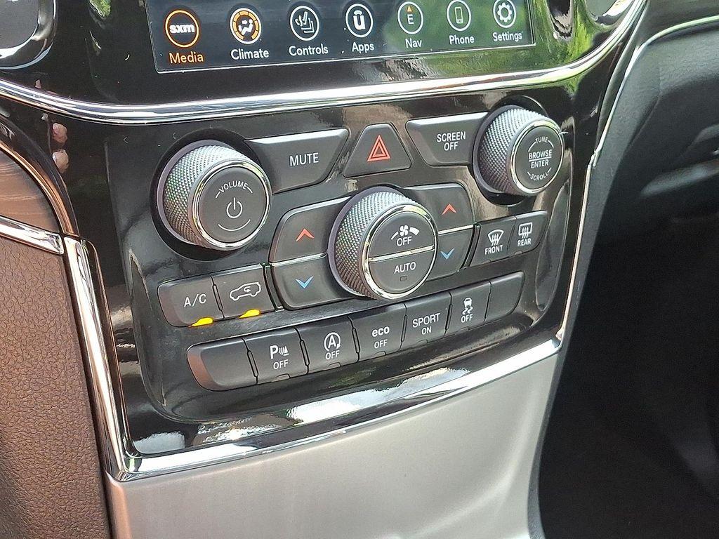 used 2022 Jeep Grand Cherokee car, priced at $29,922