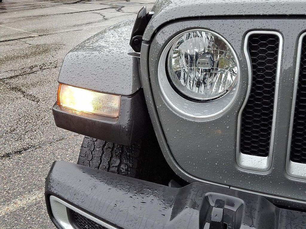 used 2022 Jeep Wrangler Unlimited car, priced at $39,922