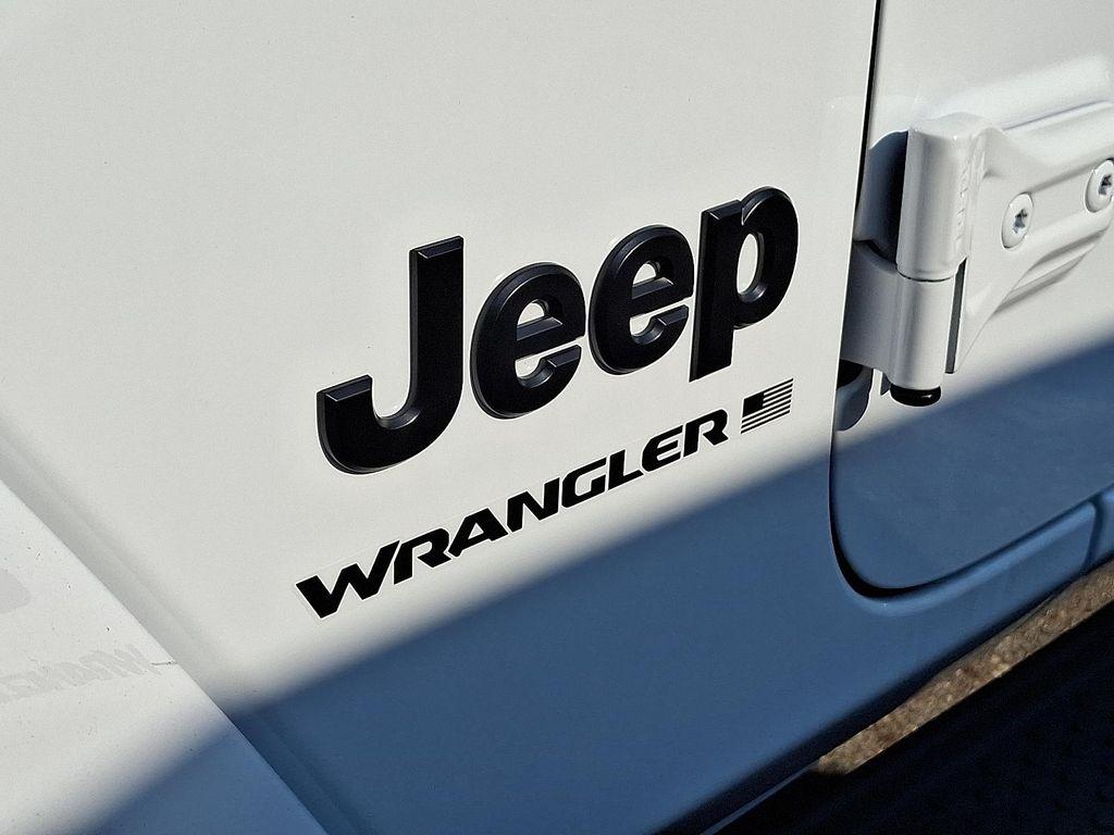 new 2025 Jeep Wrangler car, priced at $58,720