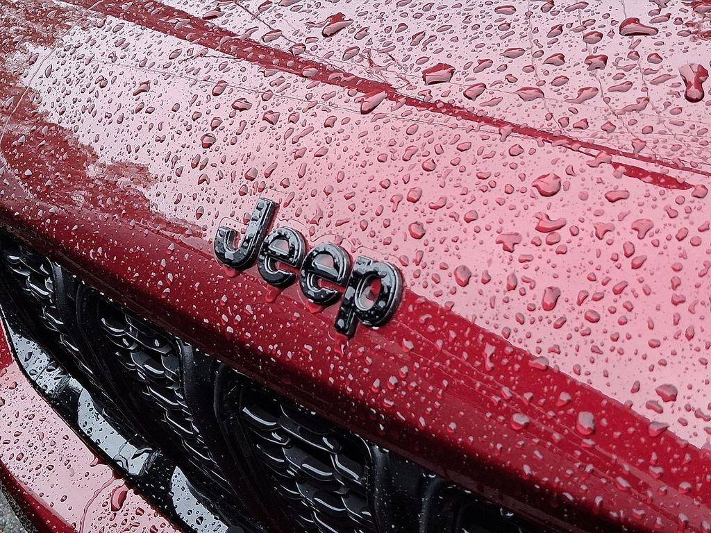 new 2025 Jeep Grand Cherokee car, priced at $53,160