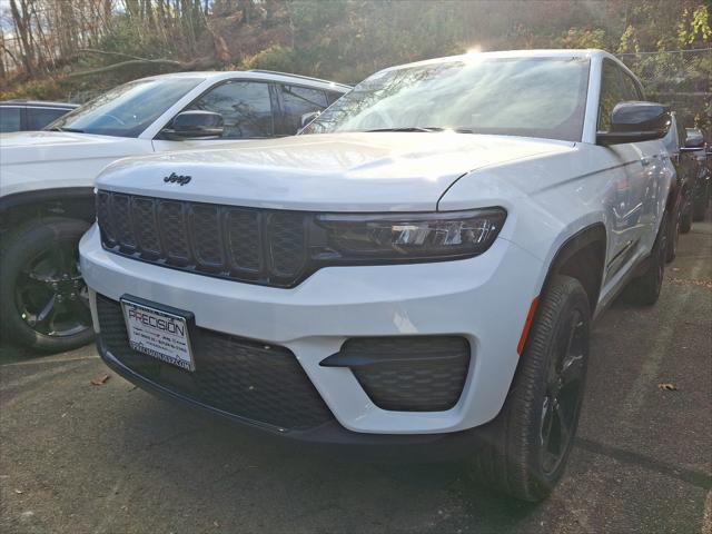 new 2025 Jeep Grand Cherokee car, priced at $47,580