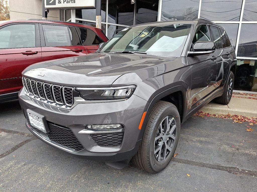 new 2025 Jeep Grand Cherokee car, priced at $51,005