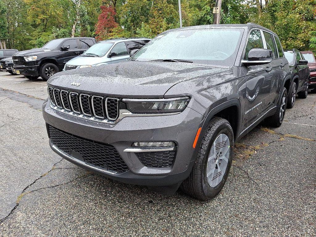 new 2025 Jeep Grand Cherokee car, priced at $52,935