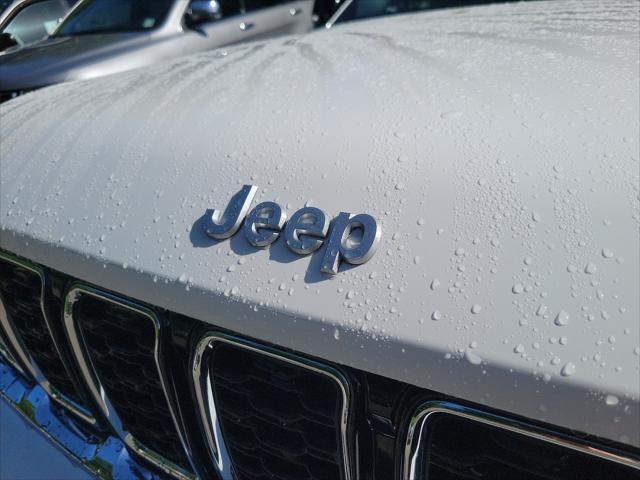 new 2024 Jeep Grand Cherokee car, priced at $49,700