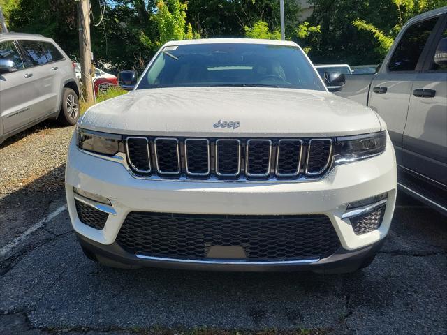 new 2024 Jeep Grand Cherokee car, priced at $49,700