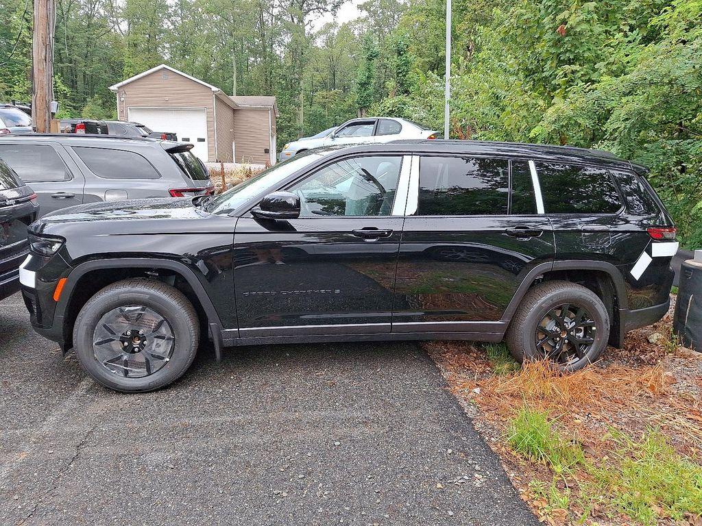 new 2025 Jeep Grand Cherokee L car, priced at $49,155