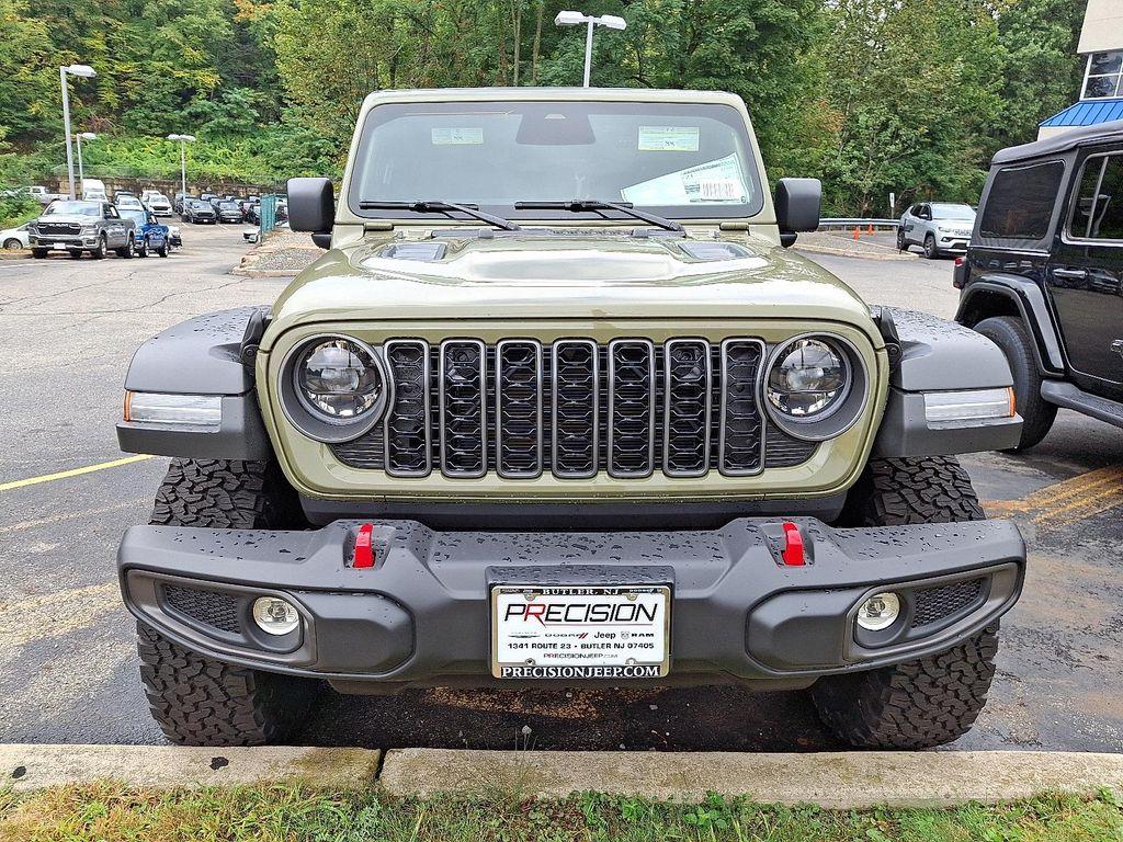 new 2025 Jeep Wrangler car, priced at $57,905
