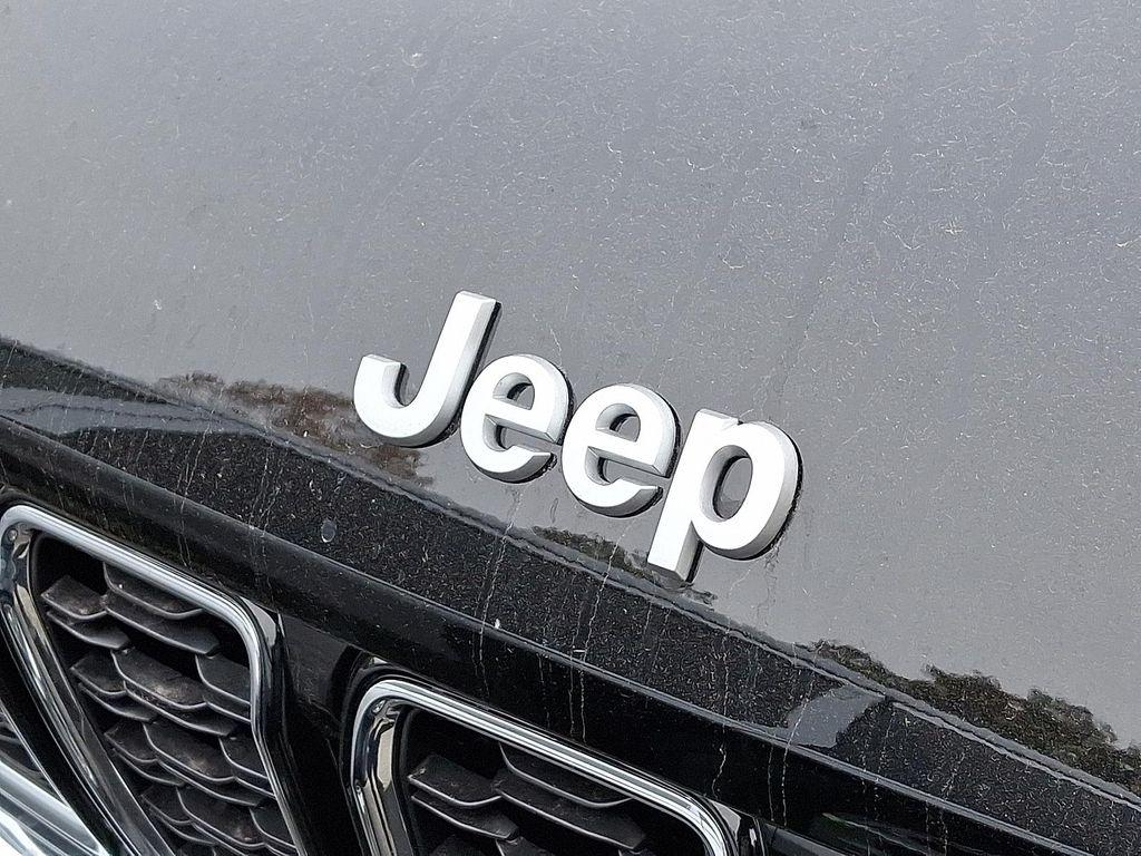 new 2025 Jeep Grand Cherokee car, priced at $51,005