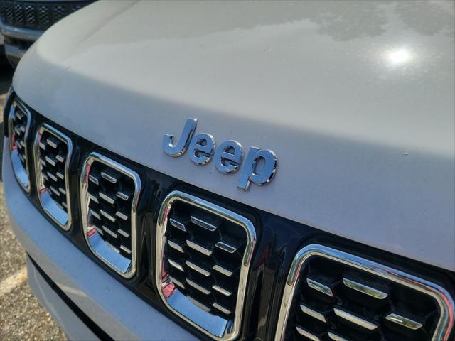 new 2025 Jeep Compass car, priced at $37,115