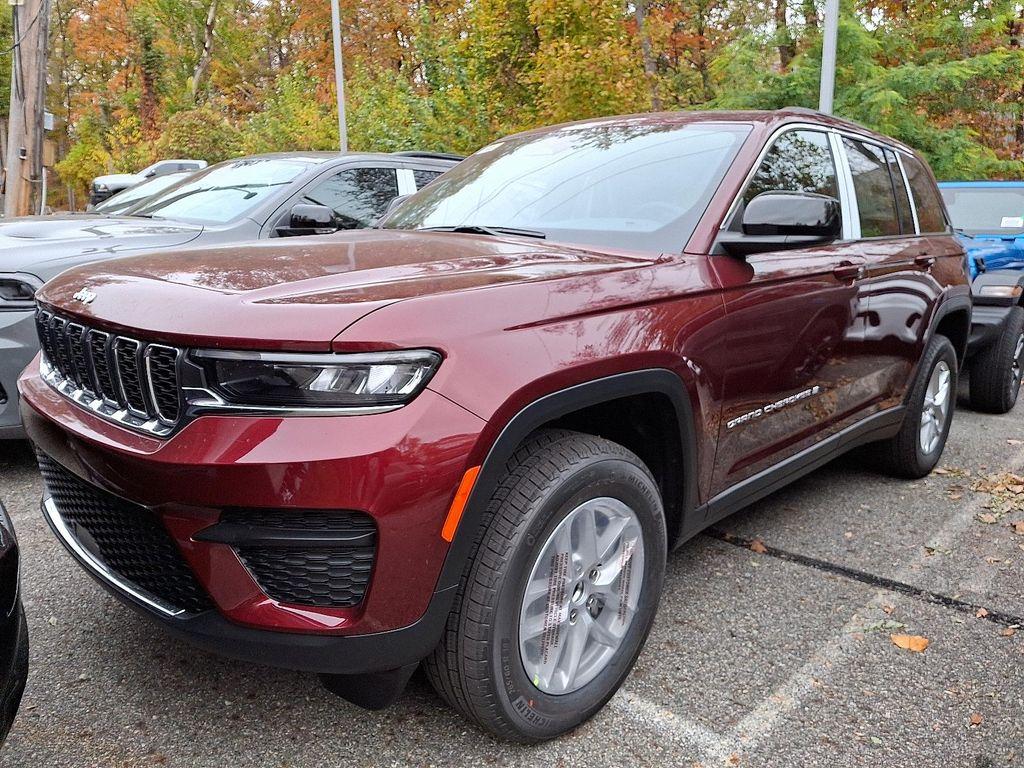 new 2025 Jeep Grand Cherokee car, priced at $44,170
