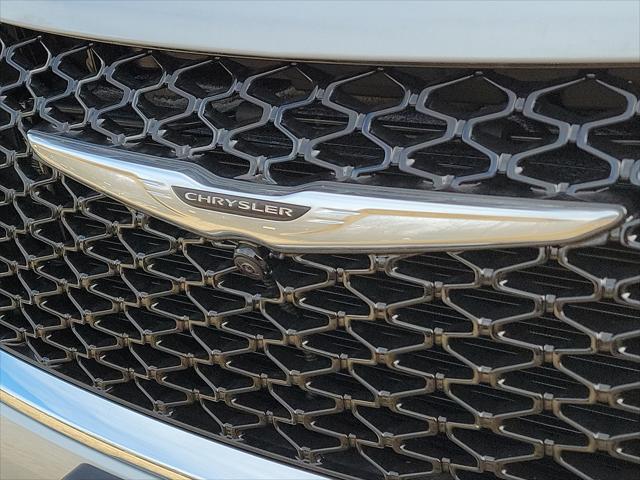 new 2023 Chrysler Pacifica Hybrid car, priced at $58,225