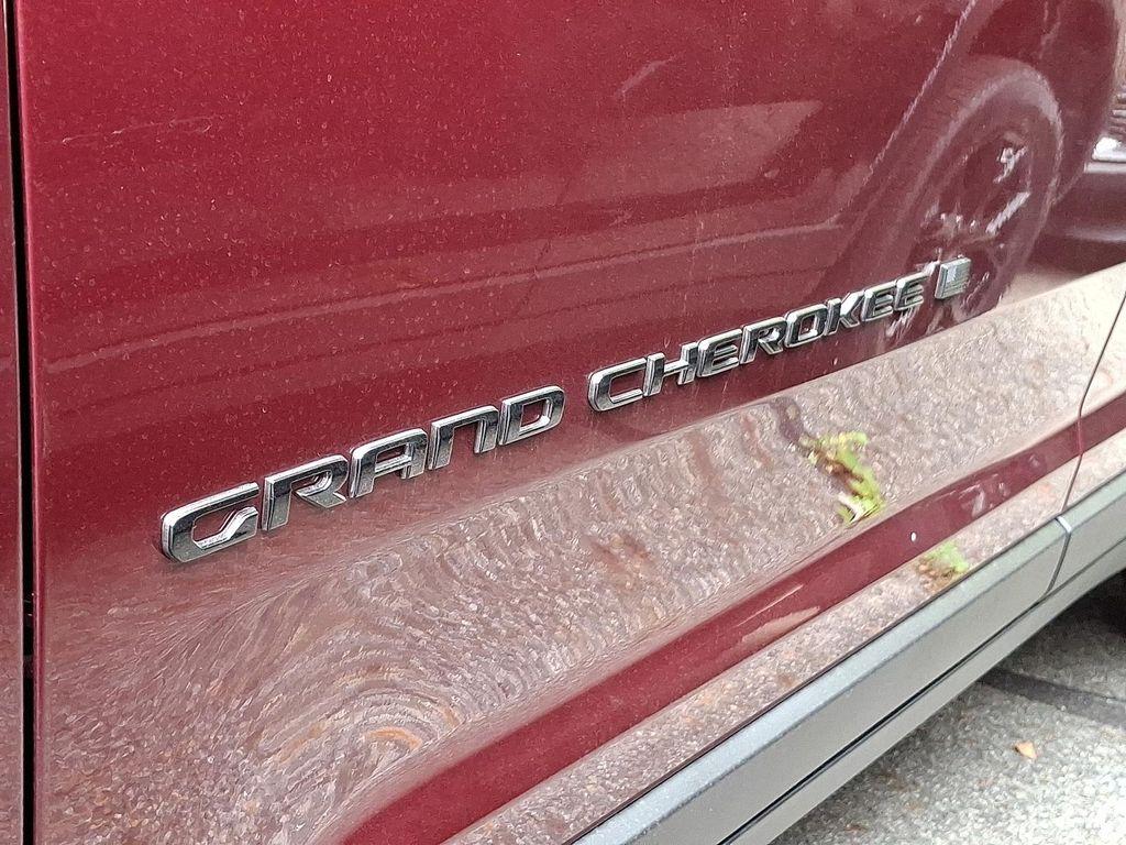 new 2025 Jeep Grand Cherokee car, priced at $53,160