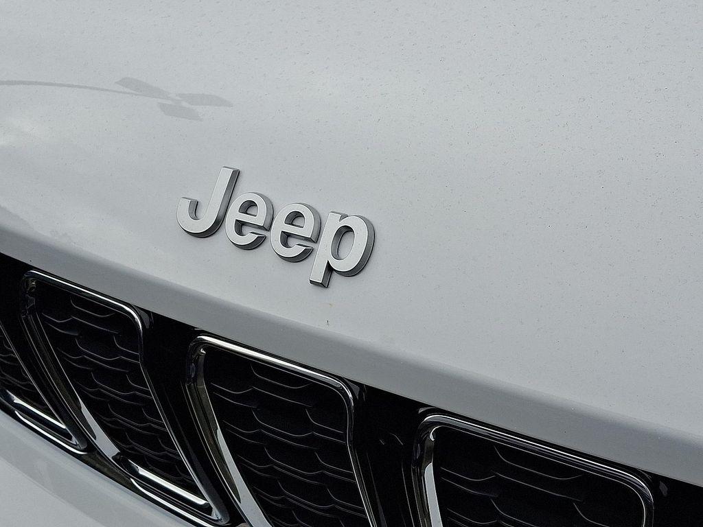 new 2025 Jeep Grand Cherokee L car, priced at $48,900