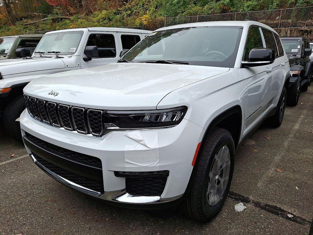 new 2025 Jeep Grand Cherokee L car, priced at $48,900