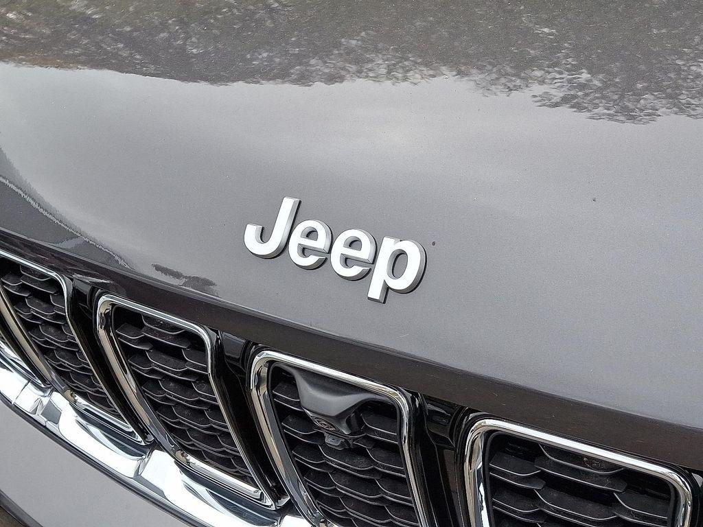 new 2025 Jeep Grand Cherokee car, priced at $52,935