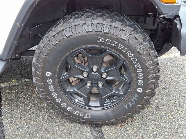used 2021 Jeep Gladiator car, priced at $33,521