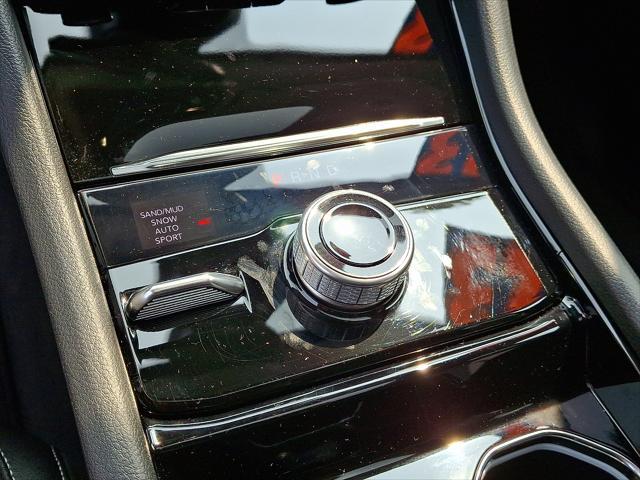 used 2023 Jeep Grand Cherokee car, priced at $39,933