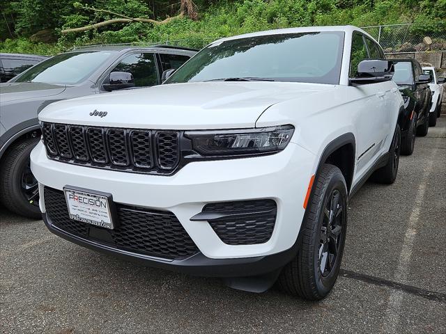 new 2025 Jeep Grand Cherokee car, priced at $46,135