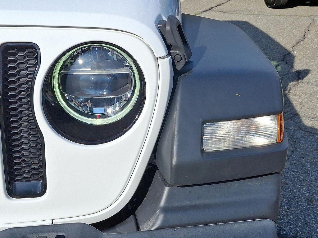 used 2021 Jeep Wrangler Unlimited car, priced at $34,921