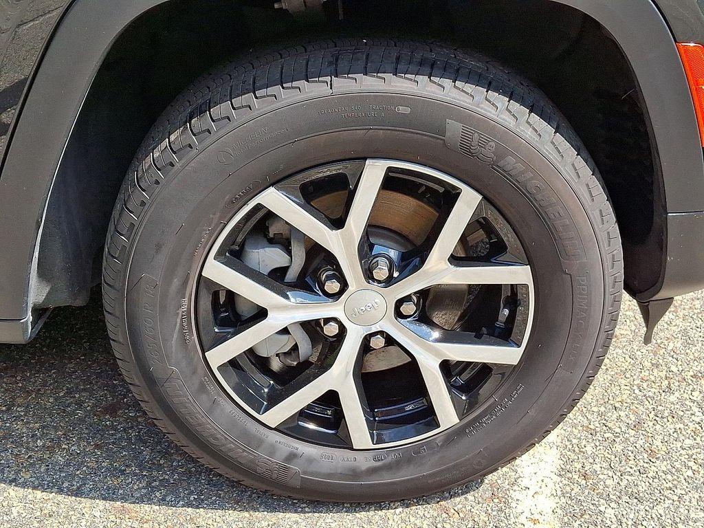 used 2023 Jeep Grand Cherokee car, priced at $38,753
