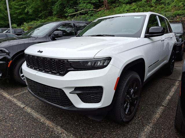 new 2025 Jeep Grand Cherokee car, priced at $46,135