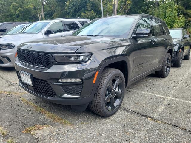 new 2025 Jeep Grand Cherokee car, priced at $52,535