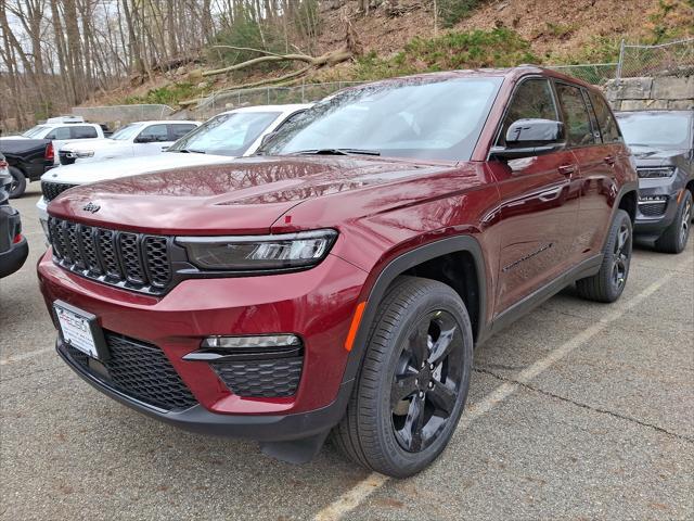 new 2025 Jeep Grand Cherokee car, priced at $50,220