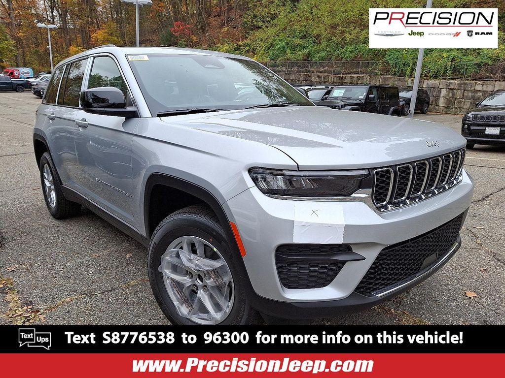 new 2025 Jeep Grand Cherokee car, priced at $44,170