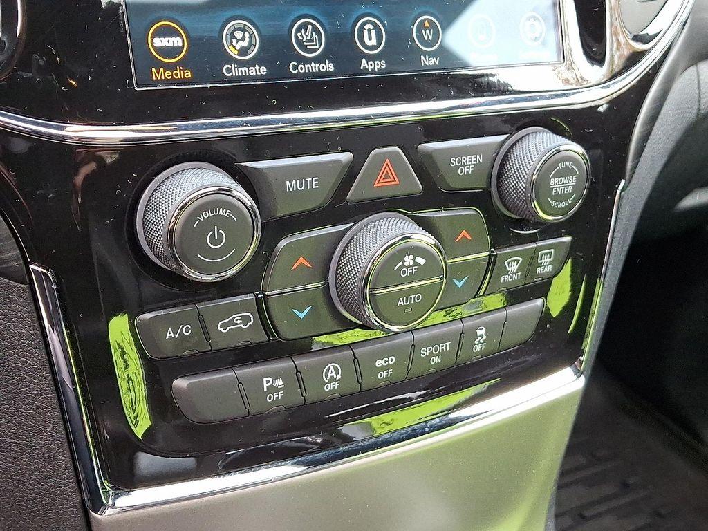 used 2022 Jeep Grand Cherokee car, priced at $31,922