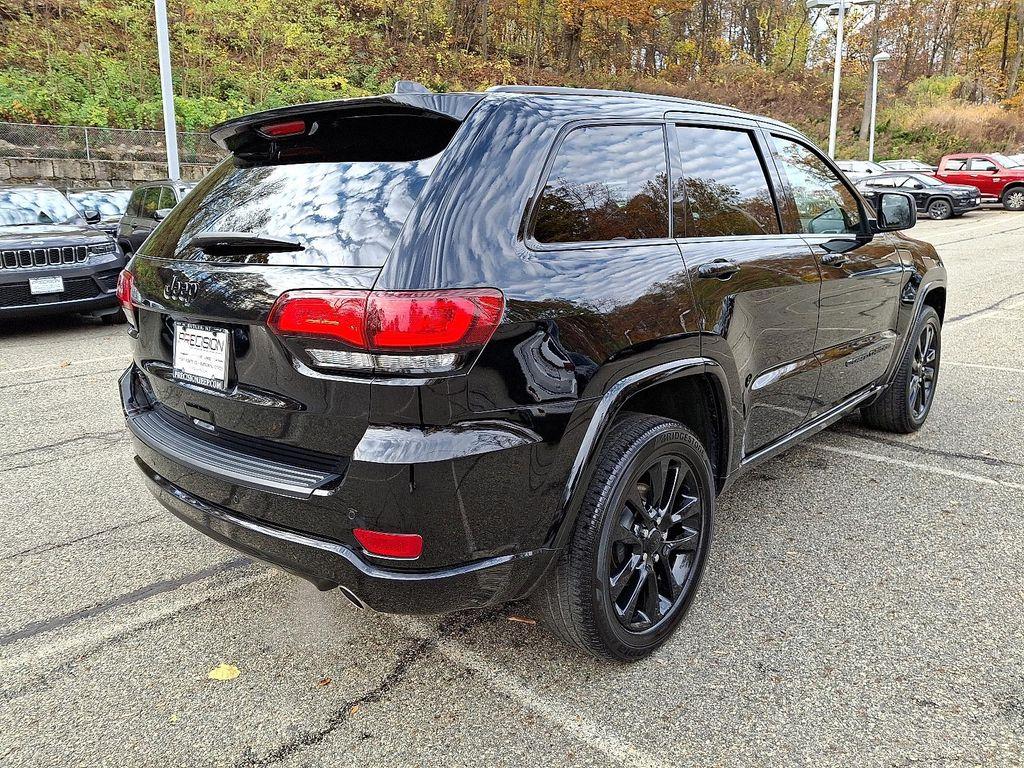 used 2022 Jeep Grand Cherokee car, priced at $31,922