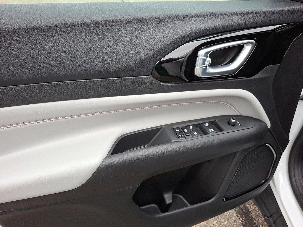 used 2023 Jeep Compass car, priced at $26,933