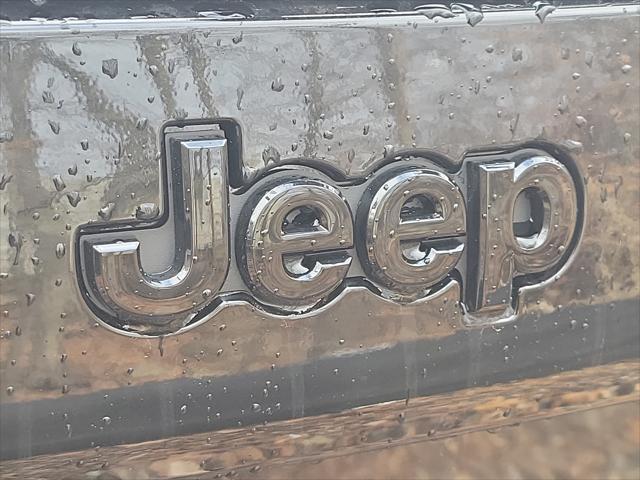 new 2023 Jeep Cherokee car, priced at $40,680