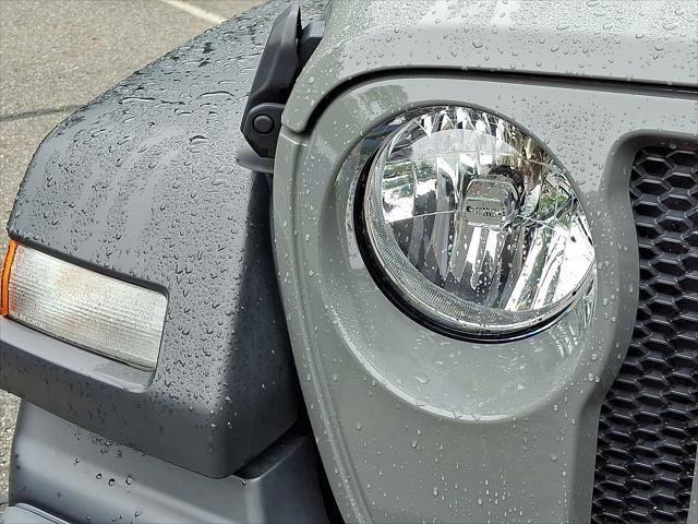 used 2021 Jeep Wrangler Unlimited car, priced at $31,611