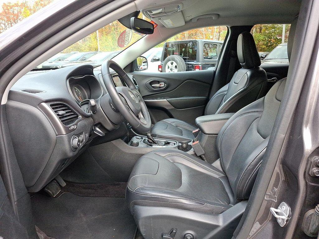 used 2019 Jeep Cherokee car, priced at $18,629