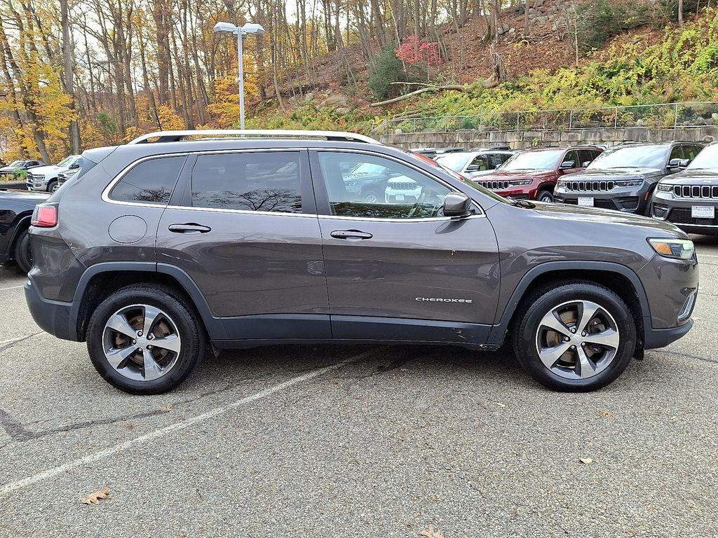 used 2019 Jeep Cherokee car, priced at $18,629