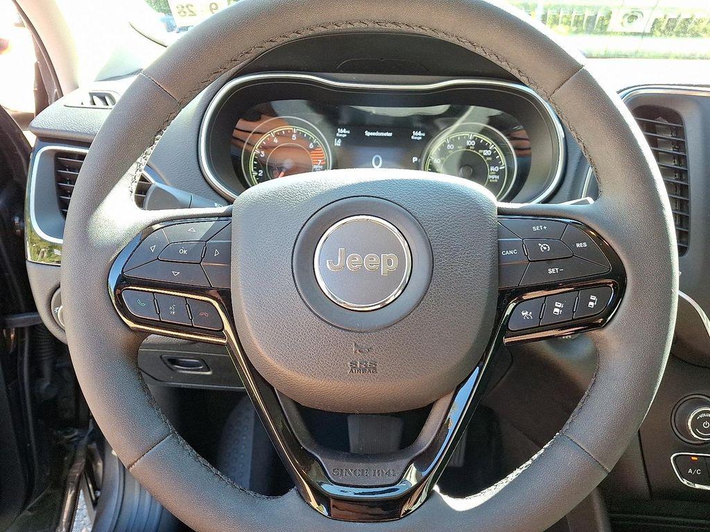 used 2023 Jeep Cherokee car, priced at $24,933