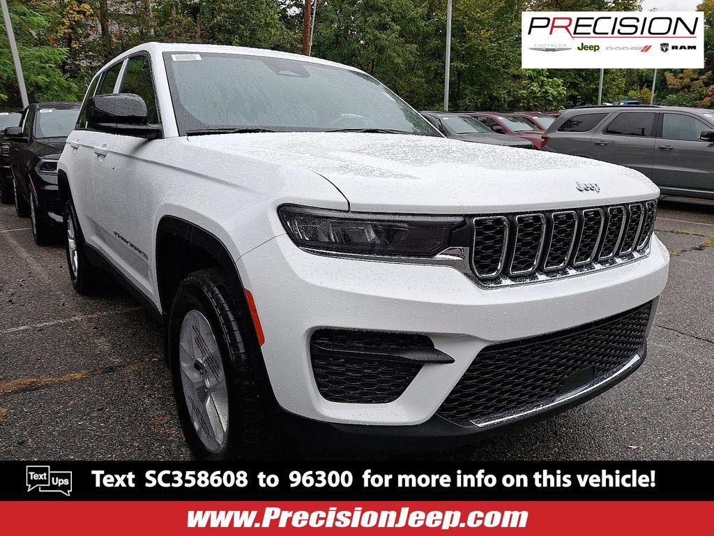 new 2025 Jeep Grand Cherokee car, priced at $44,000