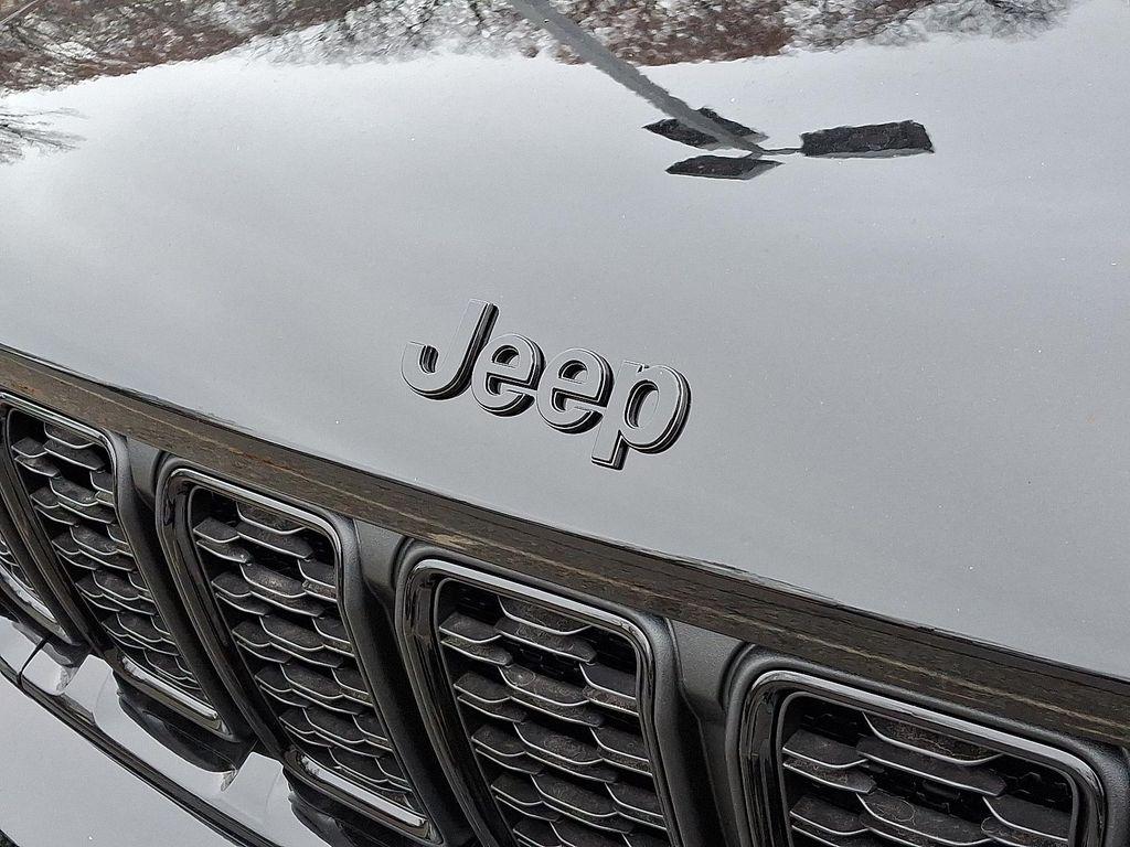 new 2025 Jeep Grand Cherokee car, priced at $52,735