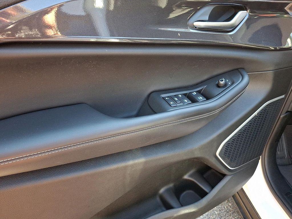 used 2021 Jeep Grand Cherokee L car, priced at $30,521