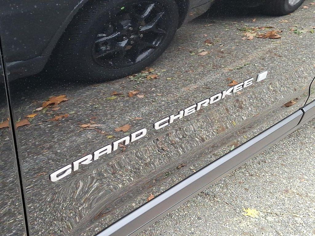 new 2025 Jeep Grand Cherokee L car, priced at $49,495