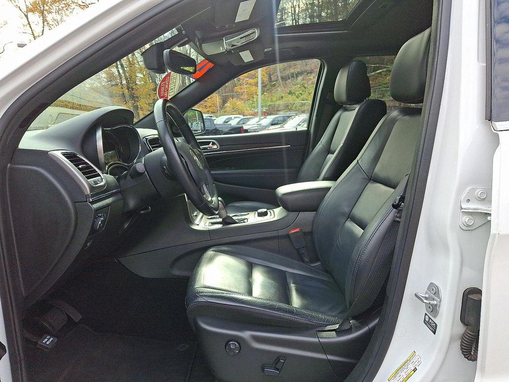 used 2021 Jeep Grand Cherokee car, priced at $25,921