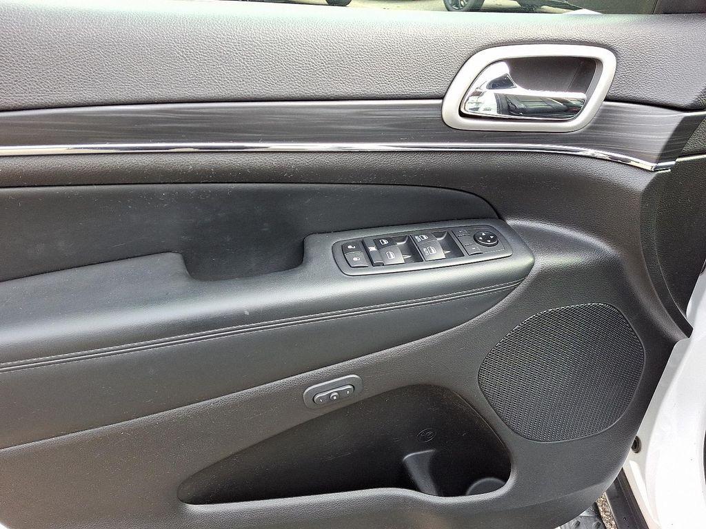 used 2021 Jeep Grand Cherokee car, priced at $25,921