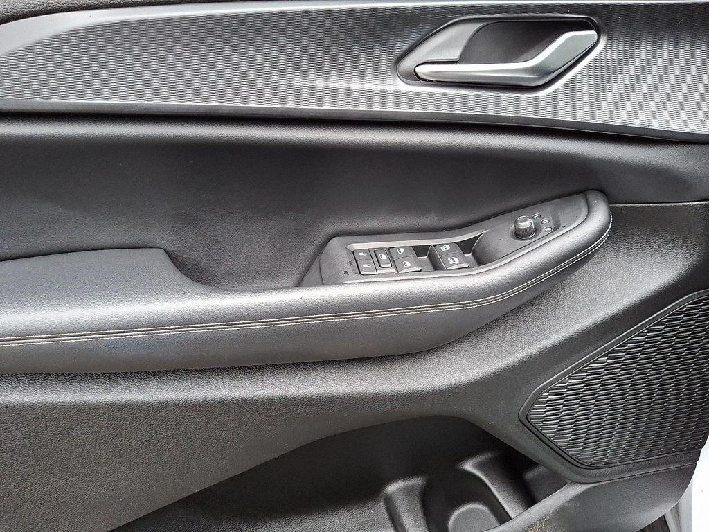 used 2023 Jeep Grand Cherokee L car, priced at $36,733