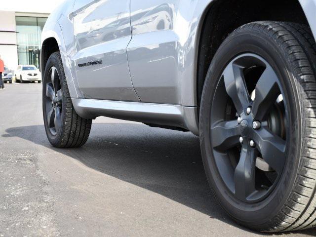 used 2015 Jeep Grand Cherokee car, priced at $8,989